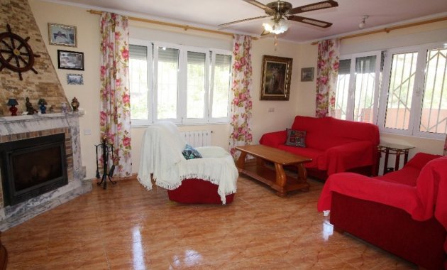 Resale - Villa -
Torrevieja - Los Balcones