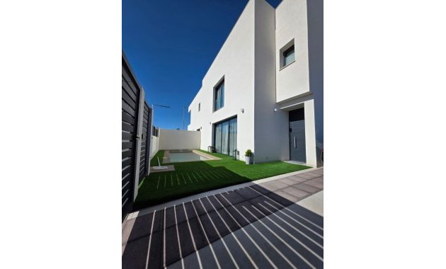 Reventa - Villa -
Benijofar