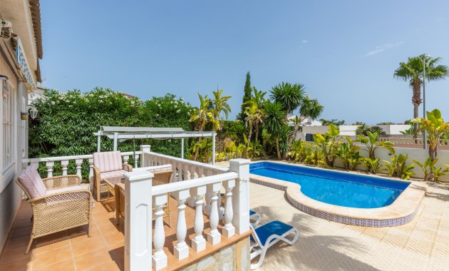 Endursala - Einbýlishús -
San Fulgencio - La Marina