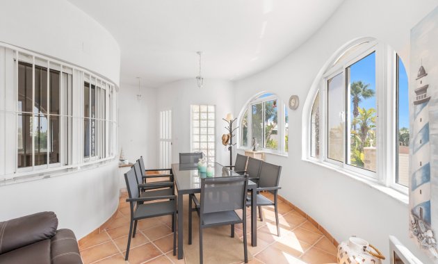 Endursala - Einbýlishús -
San Fulgencio - La Marina