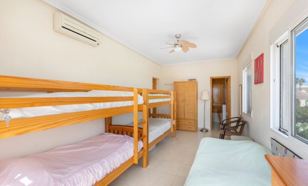 Endursala - Einbýlishús -
San Fulgencio - La Marina