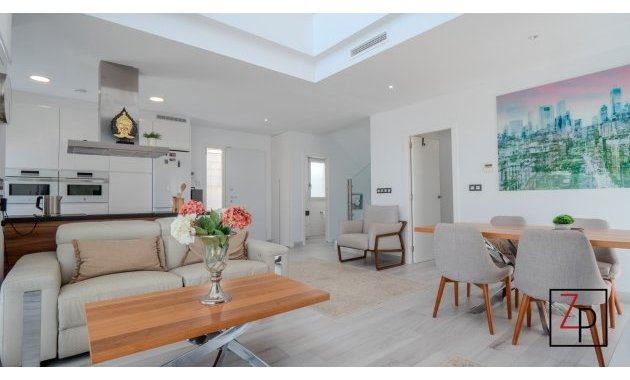 Resale - Villa -
Orihuela Costa - Cabo roig - La Zenia