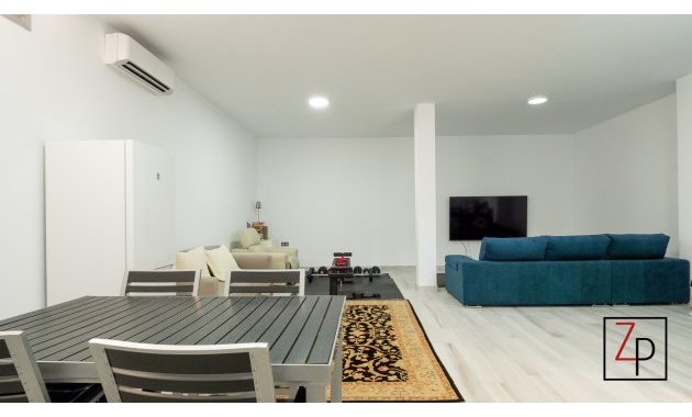 Resale - Villa -
Orihuela Costa - Cabo roig - La Zenia