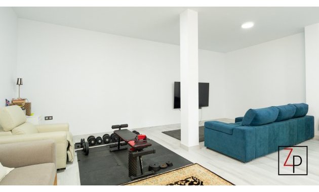 Resale - Villa -
Orihuela Costa - Cabo roig - La Zenia