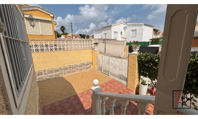 Resale - Villa -
San Fulgencio - urb. La Marina