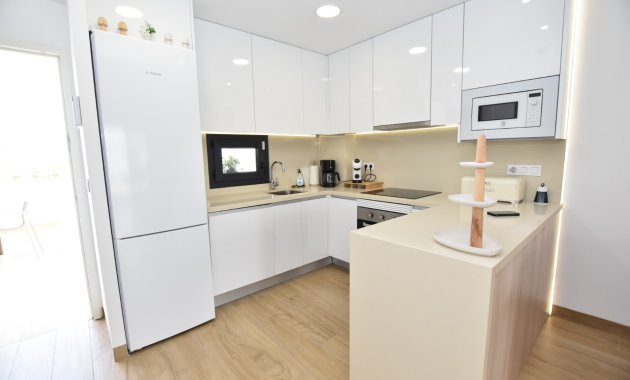 Resale - Apartment  -
Torrevieja - Los Balcones