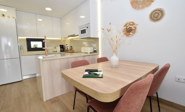 Resale - Apartment  -
Torrevieja - Los Balcones