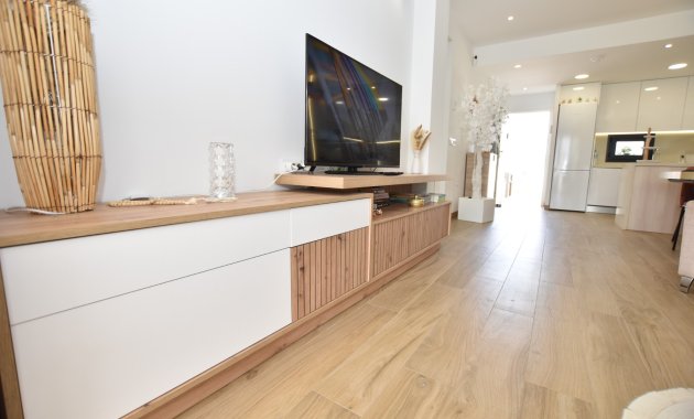 Resale - Apartment  -
Torrevieja - Los Balcones