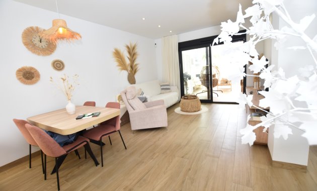 Resale - Apartment  -
Torrevieja - Los Balcones