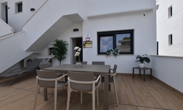 Resale - Apartment  -
Torrevieja - Los Balcones