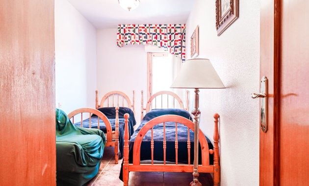 Resale - Apartment  -
Torrevieja - El Acequión - Los Náufragos