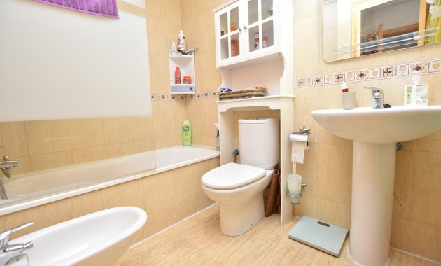 Resale - Apartment  -
Formentera del Segura