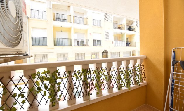 Resale - Apartment  -
Formentera del Segura