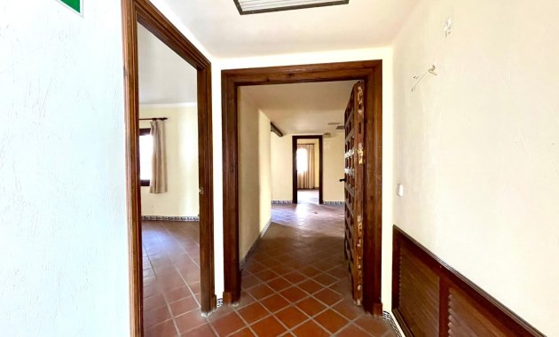 Resale - Commercial -
Torrevieja - Playa Los Locos