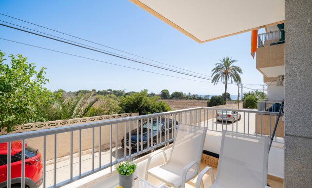 Resale - Apartment  -
Orihuela Costa - Punta Prima