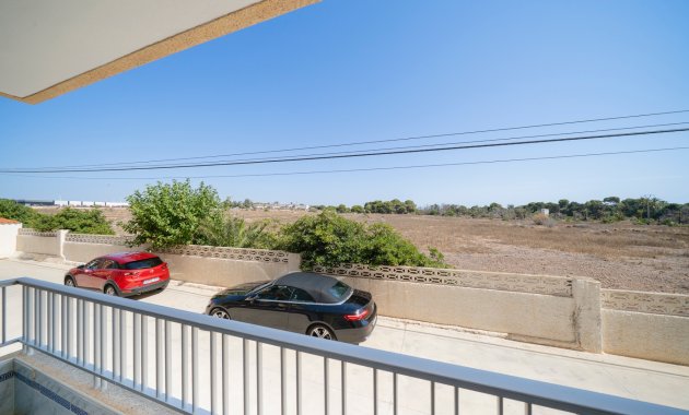 Resale - Apartment  -
Orihuela Costa - Punta Prima