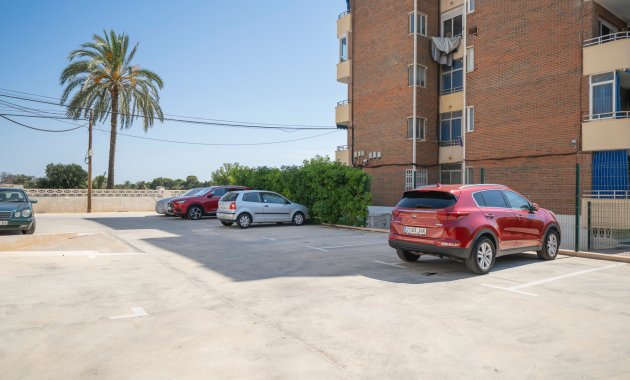 Resale - Apartment  -
Orihuela Costa - Punta Prima
