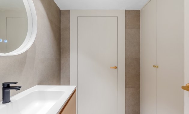 Reventa - Apartamento -
Alicante