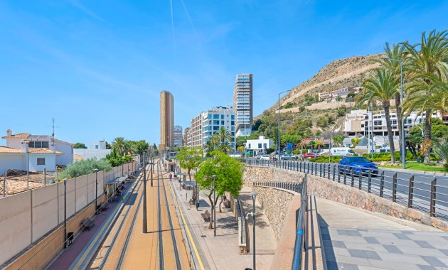 Reventa - Apartamento -
Alicante