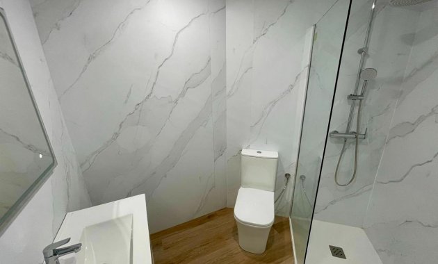 Resale - Apartment  -
Torrevieja - La Mata