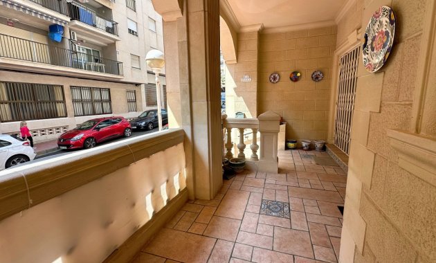 Resale - Apartment  -
Guardamar del Segura - Center