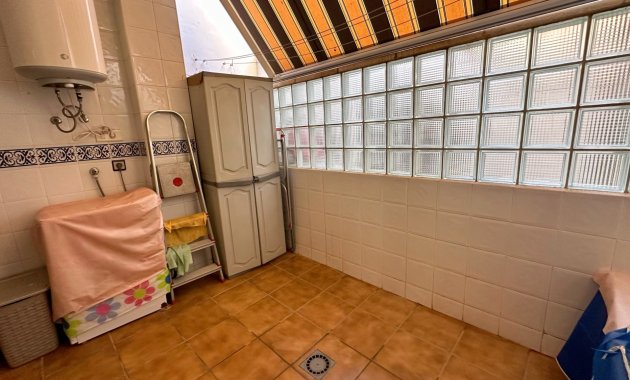 Resale - Apartment  -
Guardamar del Segura - Center