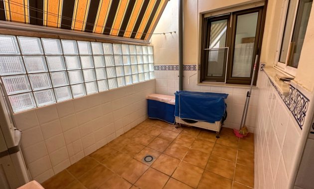 Resale - Apartment  -
Guardamar del Segura - Center
