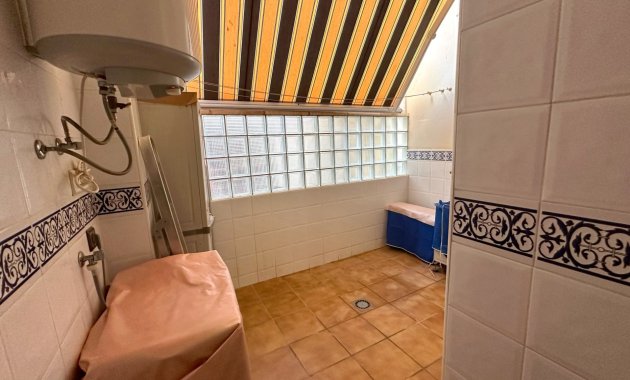 Resale - Apartment  -
Guardamar del Segura - Center