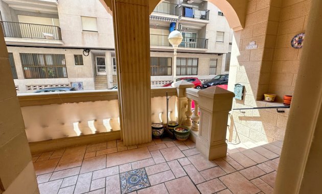 Resale - Apartment  -
Guardamar del Segura - Center