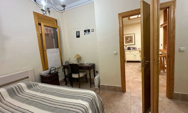 Resale - Apartment  -
Guardamar del Segura - Center