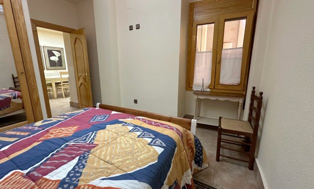 Resale - Apartment  -
Guardamar del Segura - Center