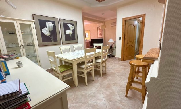 Resale - Apartment  -
Guardamar del Segura - Center