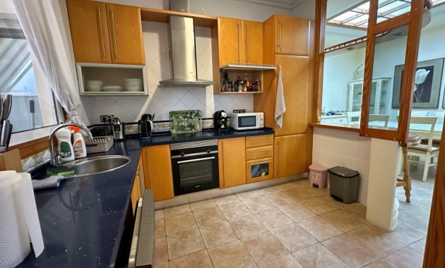 Resale - Apartment  -
Guardamar del Segura - Center