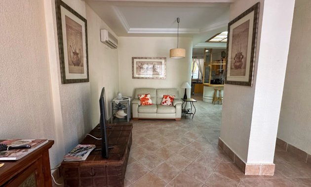 Resale - Apartment  -
Guardamar del Segura - Center