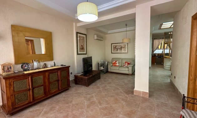 Resale - Apartment  -
Guardamar del Segura - Center