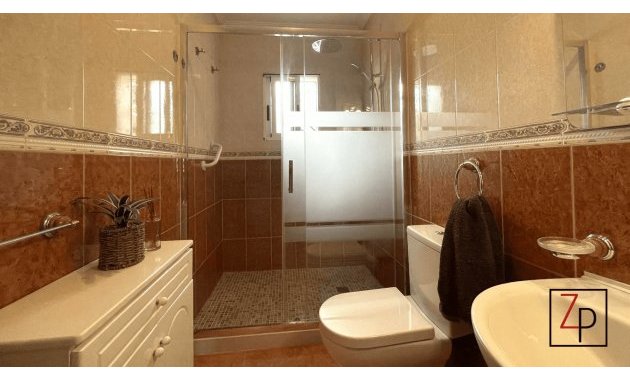 Resale - Apartment  -
Torrevieja - Baños de Europa