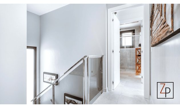 Resale - Villa -
Orihuela Costa - Lomas de Cabo Roig