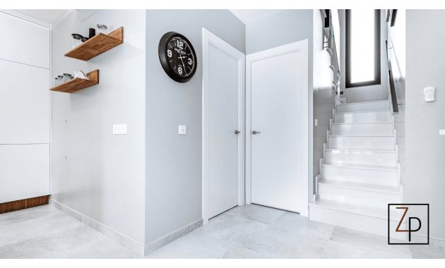 Resale - Villa -
Orihuela Costa - Lomas de Cabo Roig