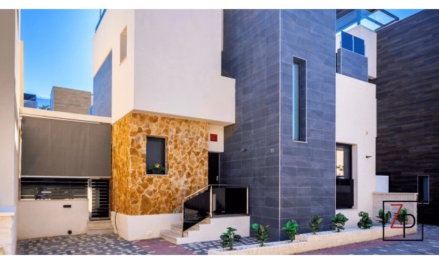 Resale - Villa -
Orihuela Costa - Lomas de Cabo Roig