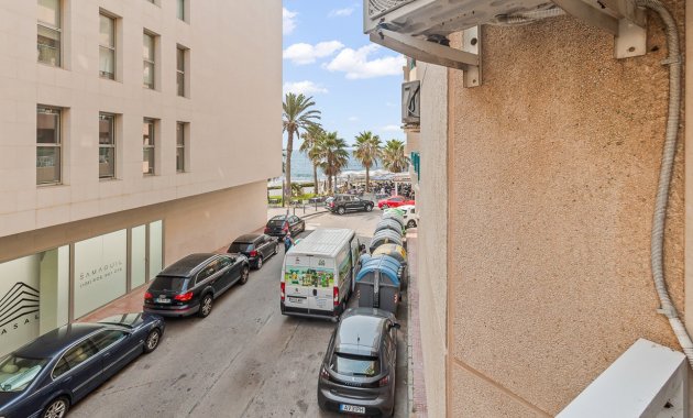 Resale - Apartment  -
Torrevieja - Playa del Cura