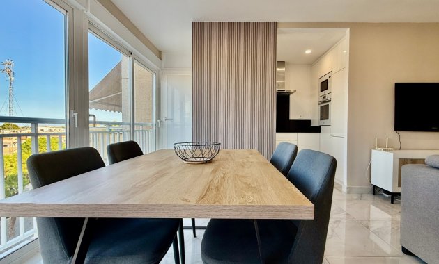 Resale - Apartment  -
Torrevieja - Los Balcones
