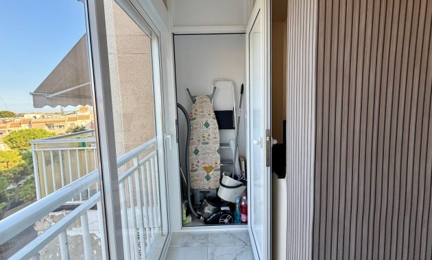 Resale - Apartment  -
Torrevieja - Los Balcones