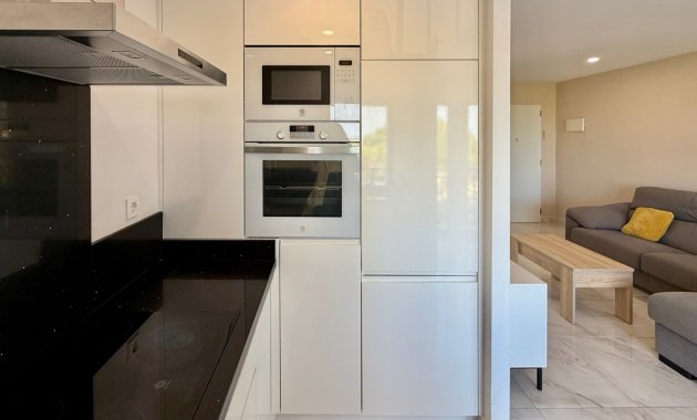 Resale - Apartment  -
Torrevieja - Los Balcones