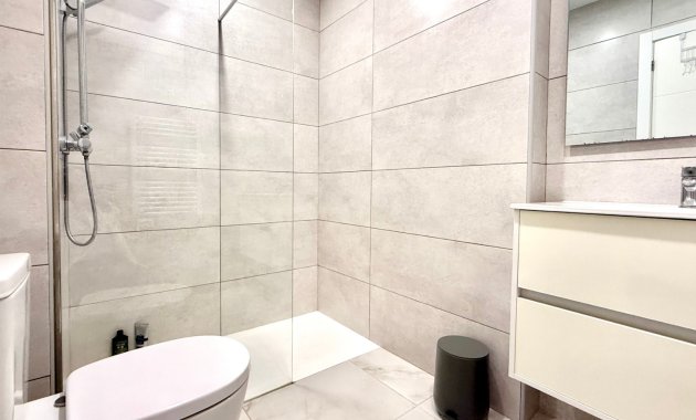 Resale - Apartment  -
Torrevieja - Los Balcones