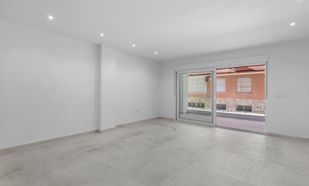 Resale - Apartment  -
Torrevieja - El Acequión - Los Náufragos