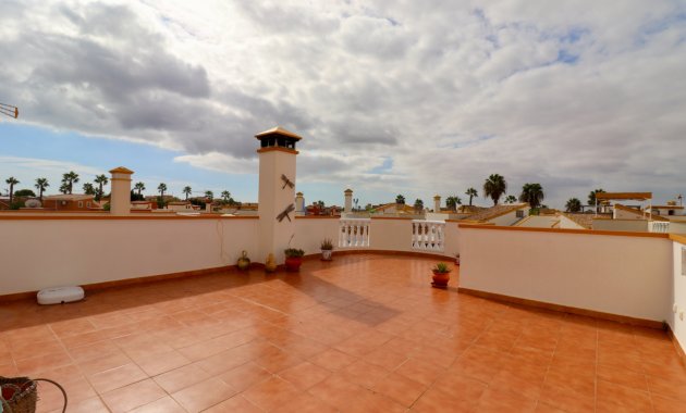 Resale - Villa -
Guardamar del Segura - El Raso