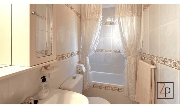 Resale - Villa -
San Fulgencio - urb. La Marina