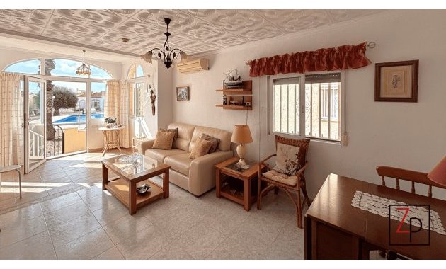 Resale - Villa -
San Fulgencio - urb. La Marina