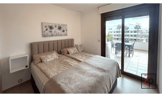 Resale - Apartment  -
Orihuela Costa - Lomas de Cabo Roig