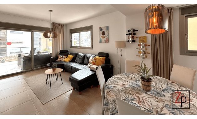 Resale - Apartment  -
Orihuela Costa - Villamartín